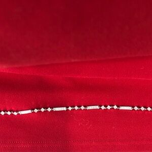 Diamond tennis bracelet